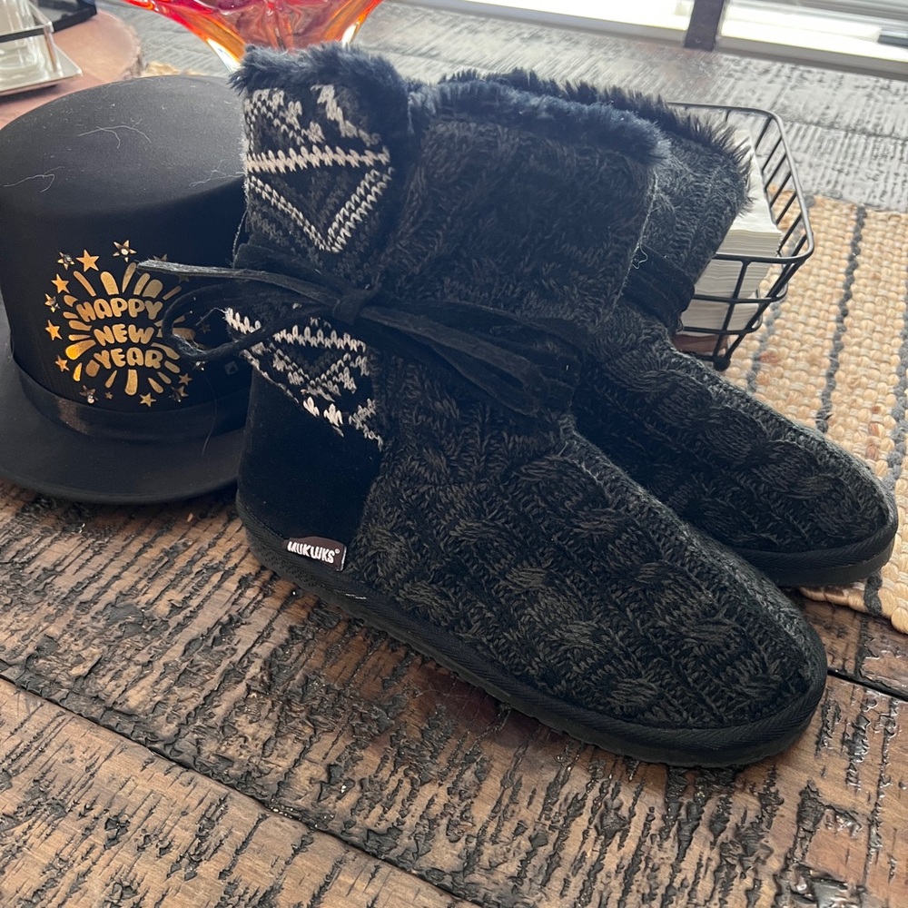 Muk Lux Black Faux Fur Boots